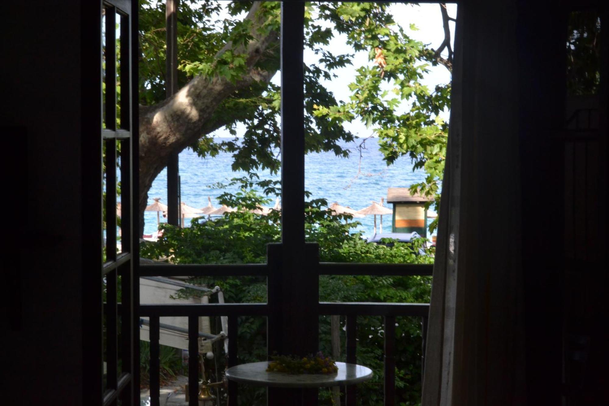 Hermes Hotel ホレフト エクステリア 写真
